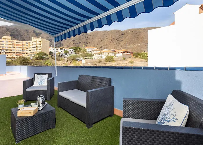 Caletillas Vista Mar Atico 칸델라리아